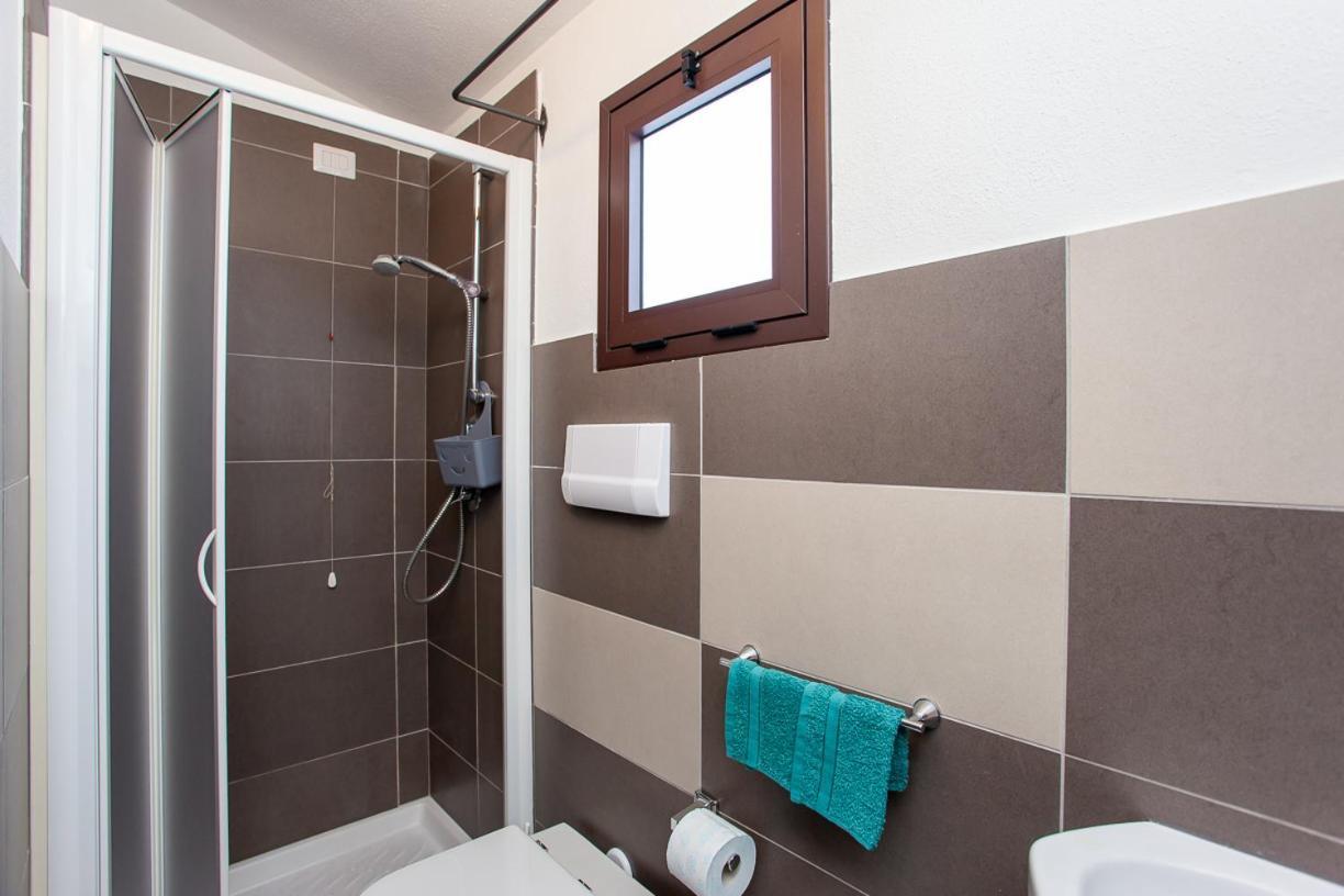 Mivida "Le Stanze Di Ada" Bed & Breakfast San Teodoro  Ngoại thất bức ảnh