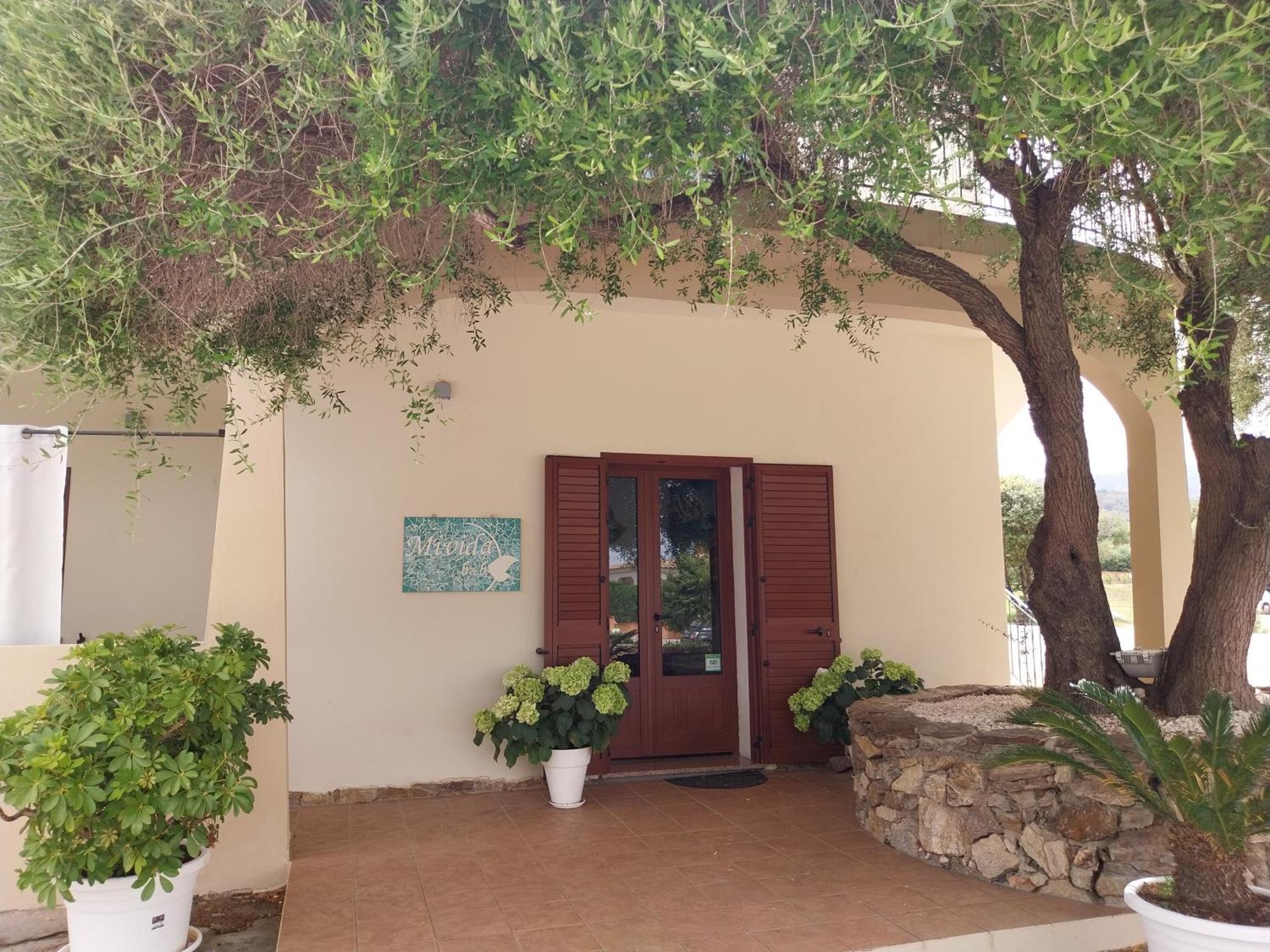 Mivida "Le Stanze Di Ada" Bed & Breakfast San Teodoro  Ngoại thất bức ảnh